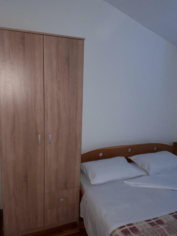 Apartments Horvat On Island Pag Vlašići Extérieur photo
